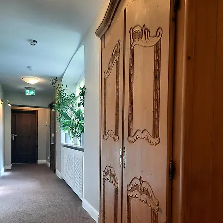 翁斯特鲁塔尔酒店