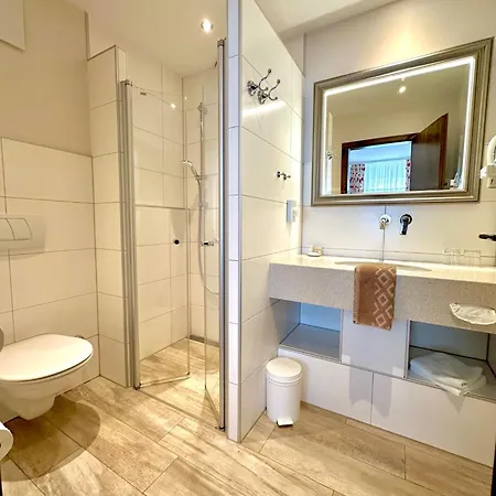 翁斯特鲁塔尔酒店