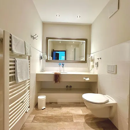 翁斯特鲁塔尔酒店 酒店 3*